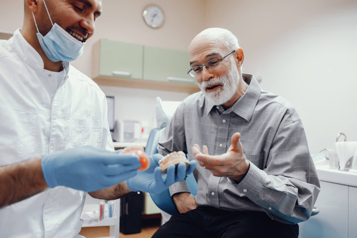 Implante Dentário Dói?